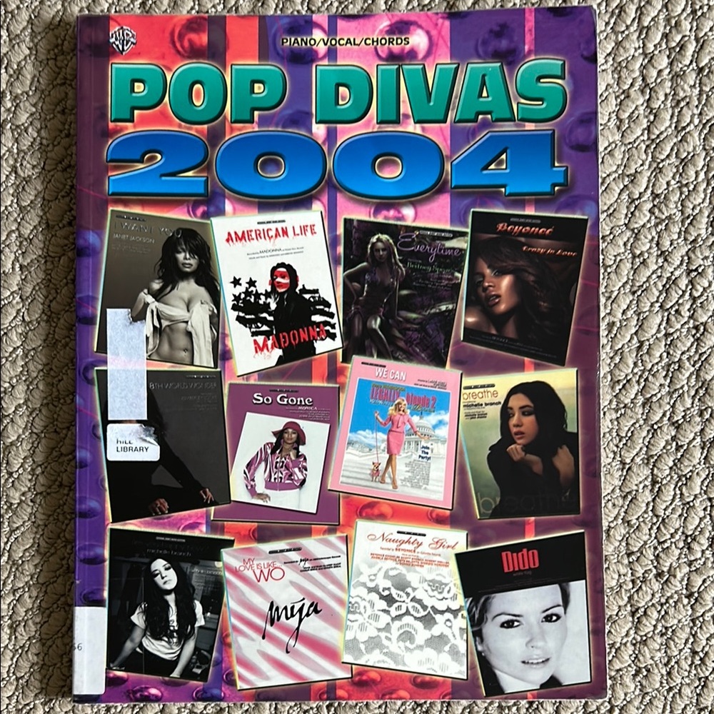 Pop Divas 2004 Piano/Vocal/Chords Book